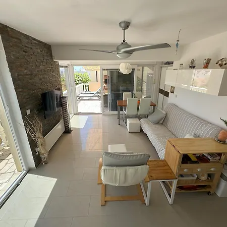 Oaza - 140m From The Sea, Big Terrace & Garage * Mandre